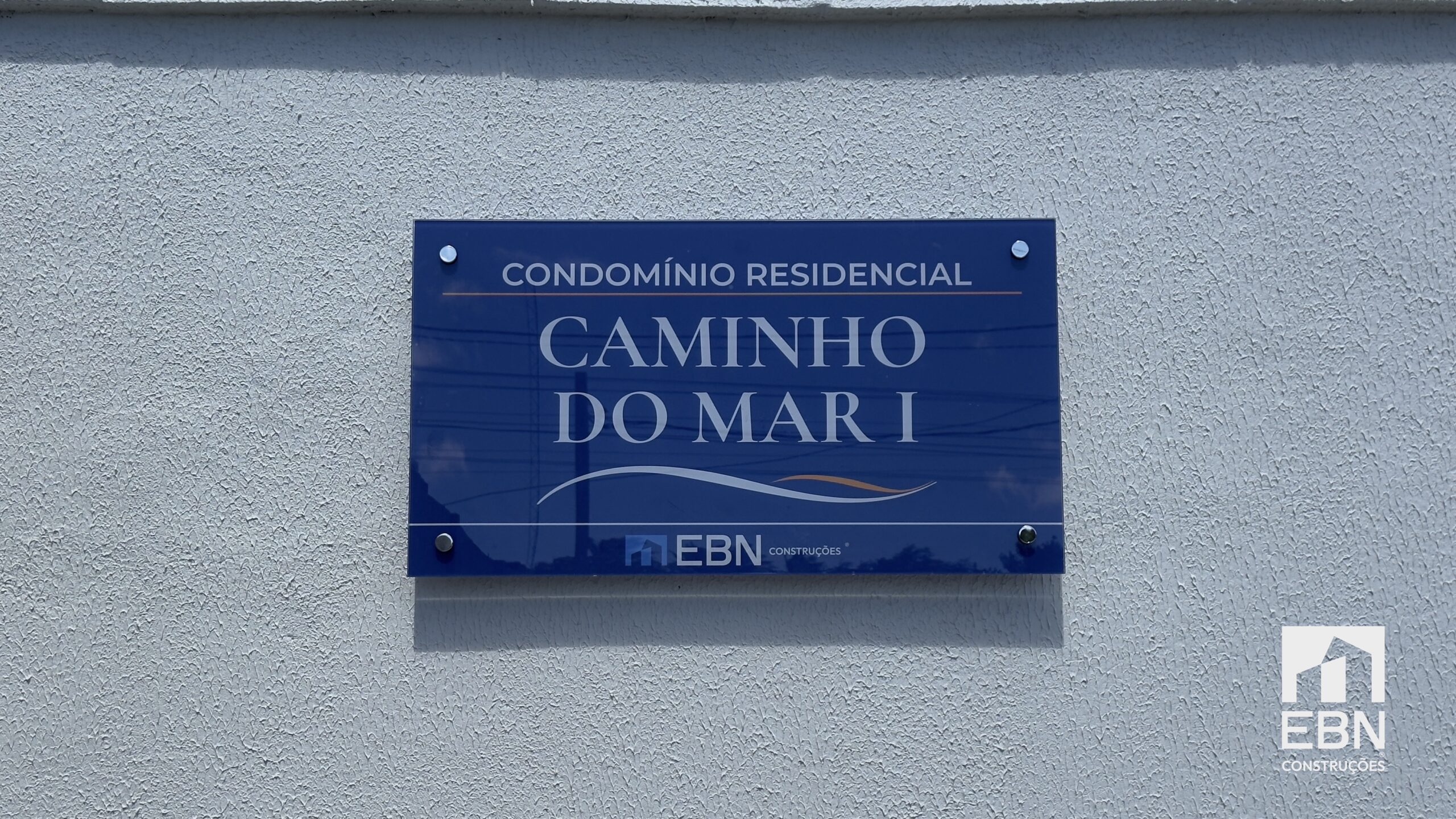 Placa de identificação do Residencial Caminho do Mar, em Extremoz